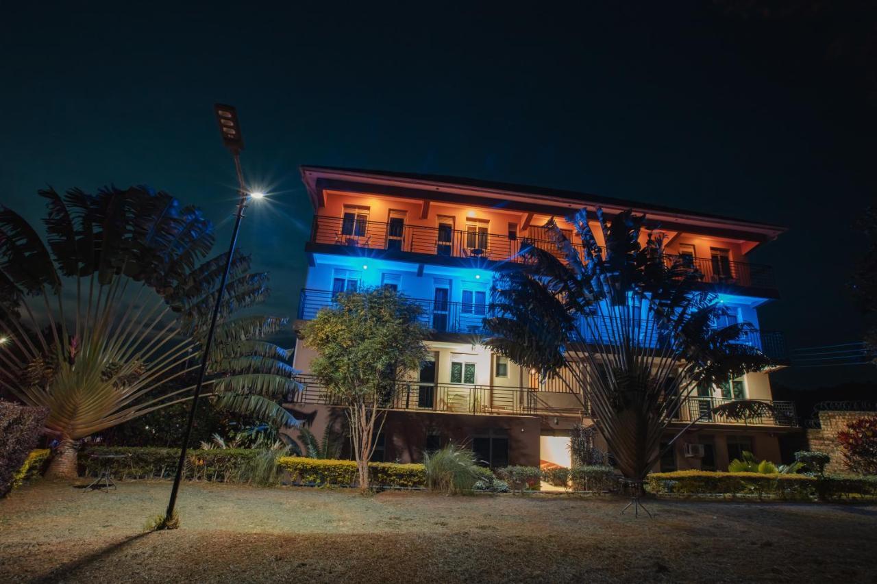 Santa Maria Hotel Entebbe Exterior photo