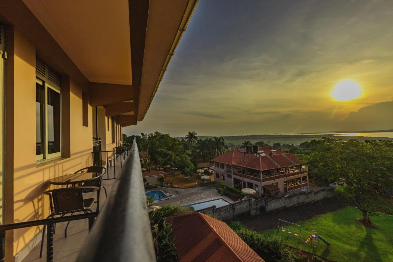 Santa Maria Hotel Entebbe Exterior photo